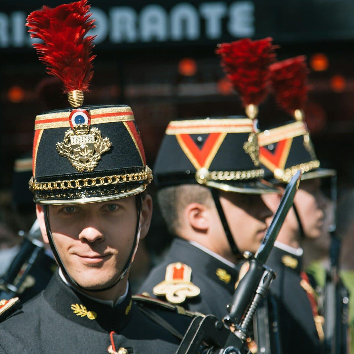 Comment entretenir votre veste militaire en cuir : le guide complet